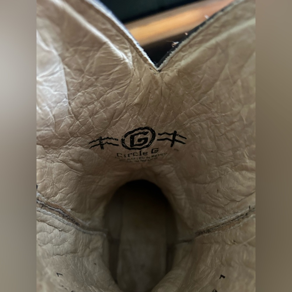 Nice Circle G boots!!  Size 8.5.